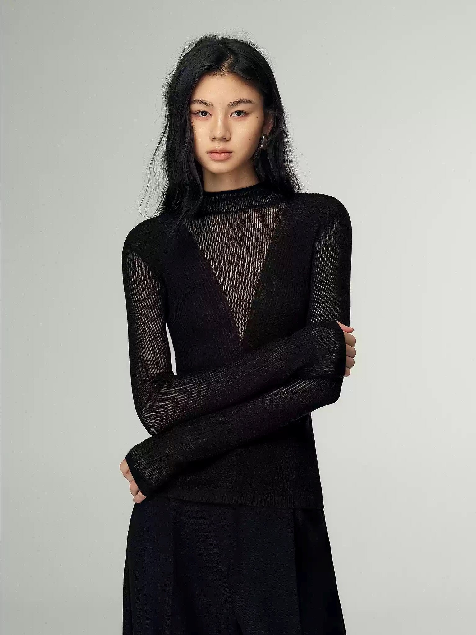Slim-Fit Sheer Knit Tops_BDHL6783 – HELROUS