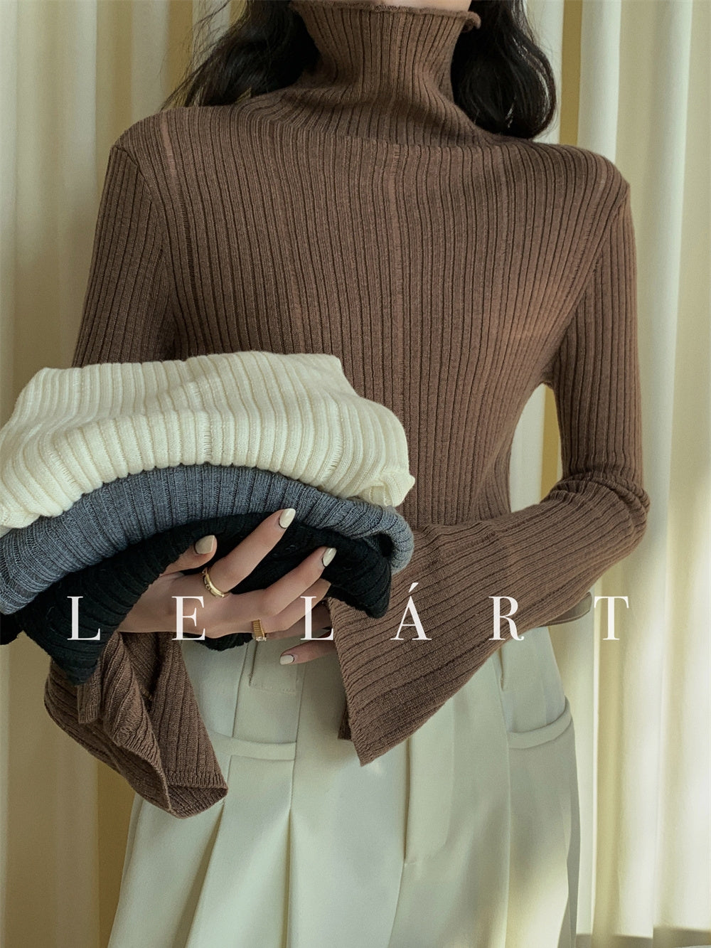 Flared-Sleeve Slim-Fit Knit Tops_BDHL8016