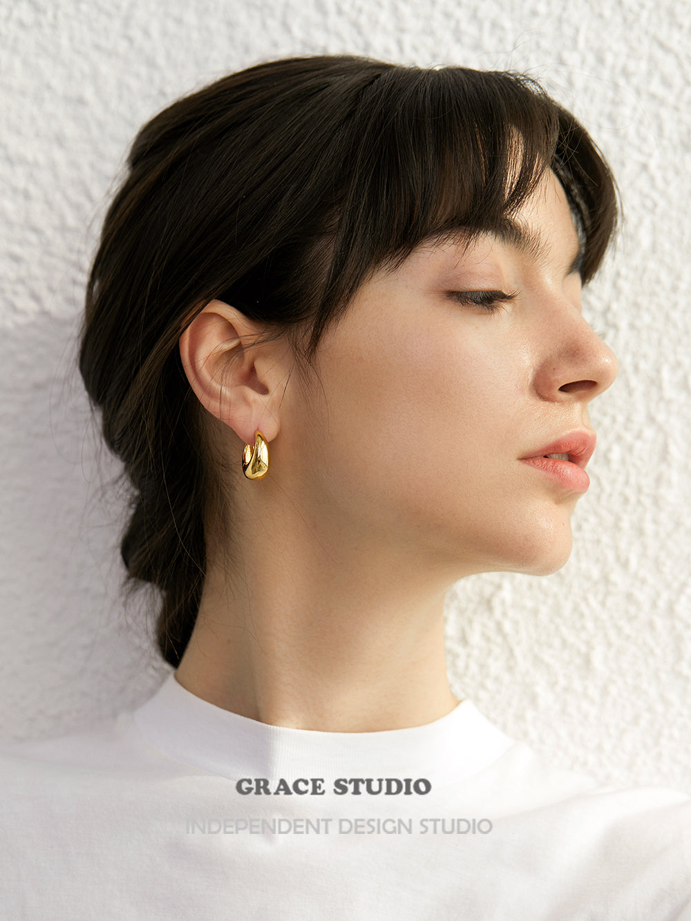 Glossy Dome-Shaped Hoop Pierced Earrings_BDHL7675