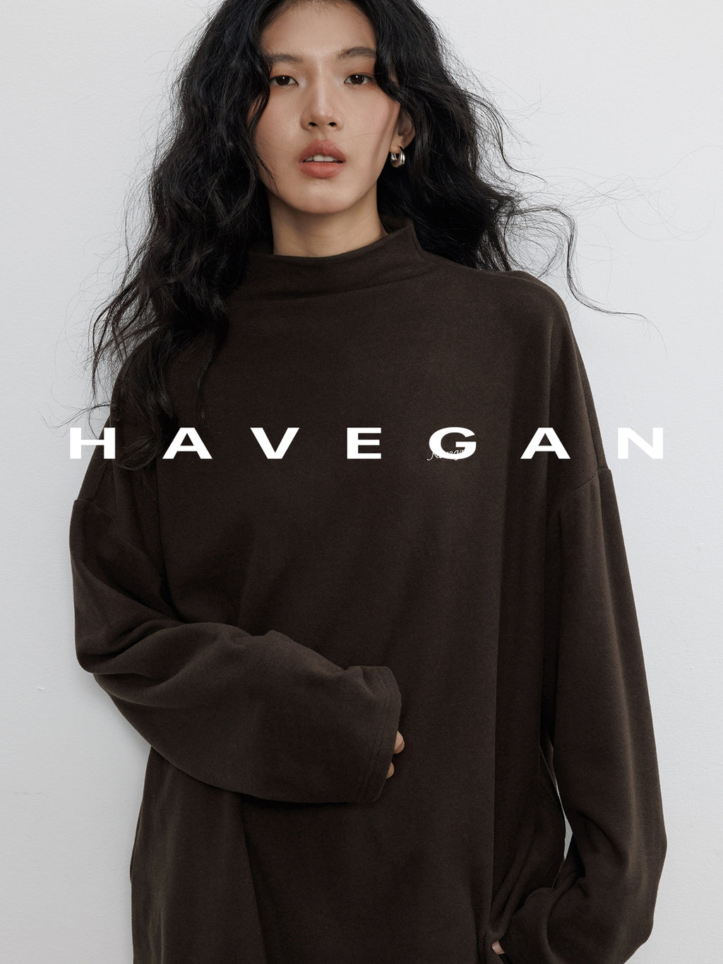 高領刺繡上衣_BDHL7894