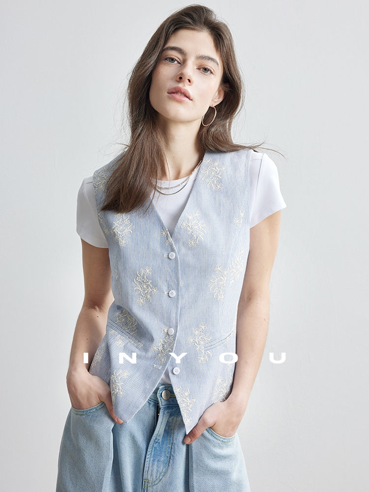 Embroidered V-Neck Vest_BDHL7106