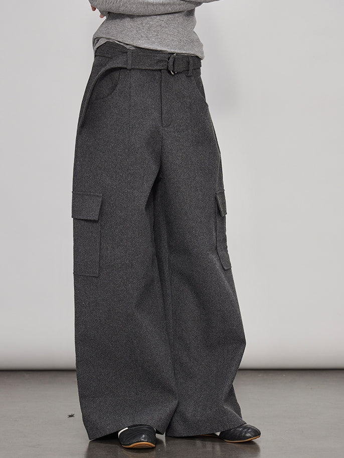 High-Waisted Cargo Pants_BDHL7941