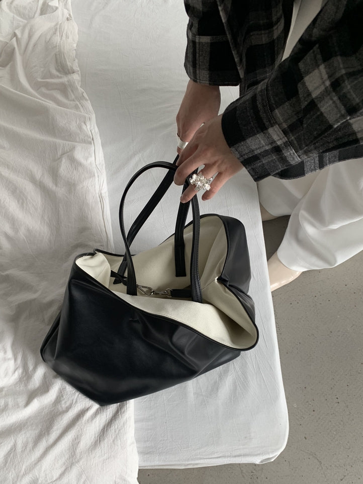 Large-Capacity Reversible Underarm Bag_BDHL8017