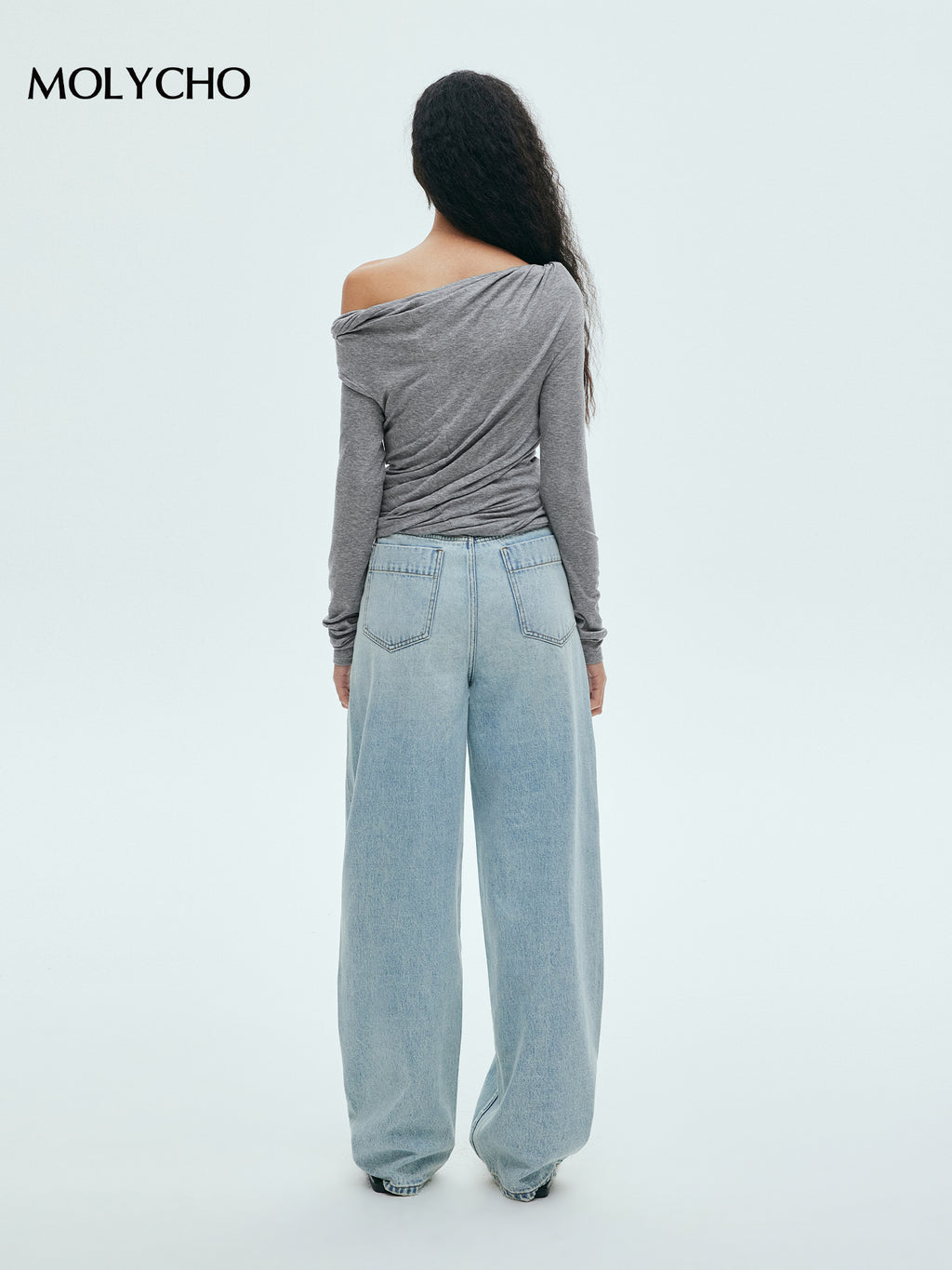 Off-The-Shoulder Twisted Pleated Tops_BDHL7632