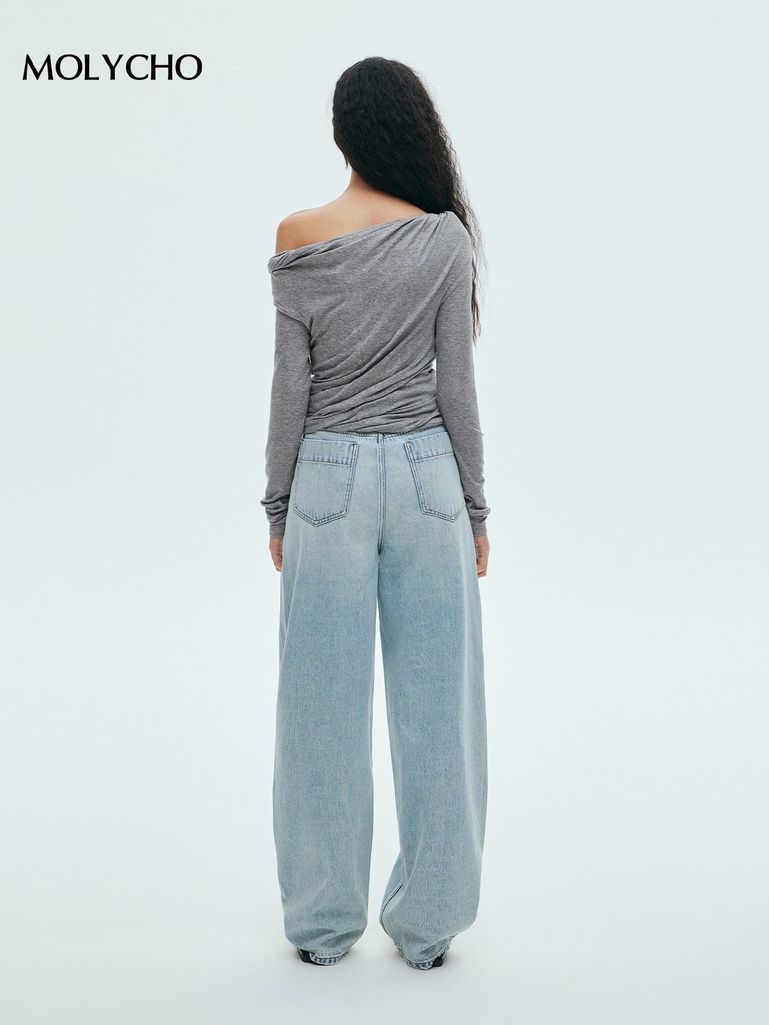 Off-The-Shoulder Twisted Pleated Tops_BDHL7632