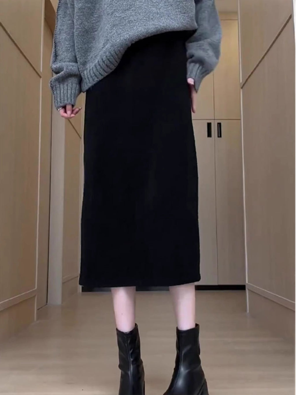 High-Waisted Thick Straight Skirt_BDHL7817