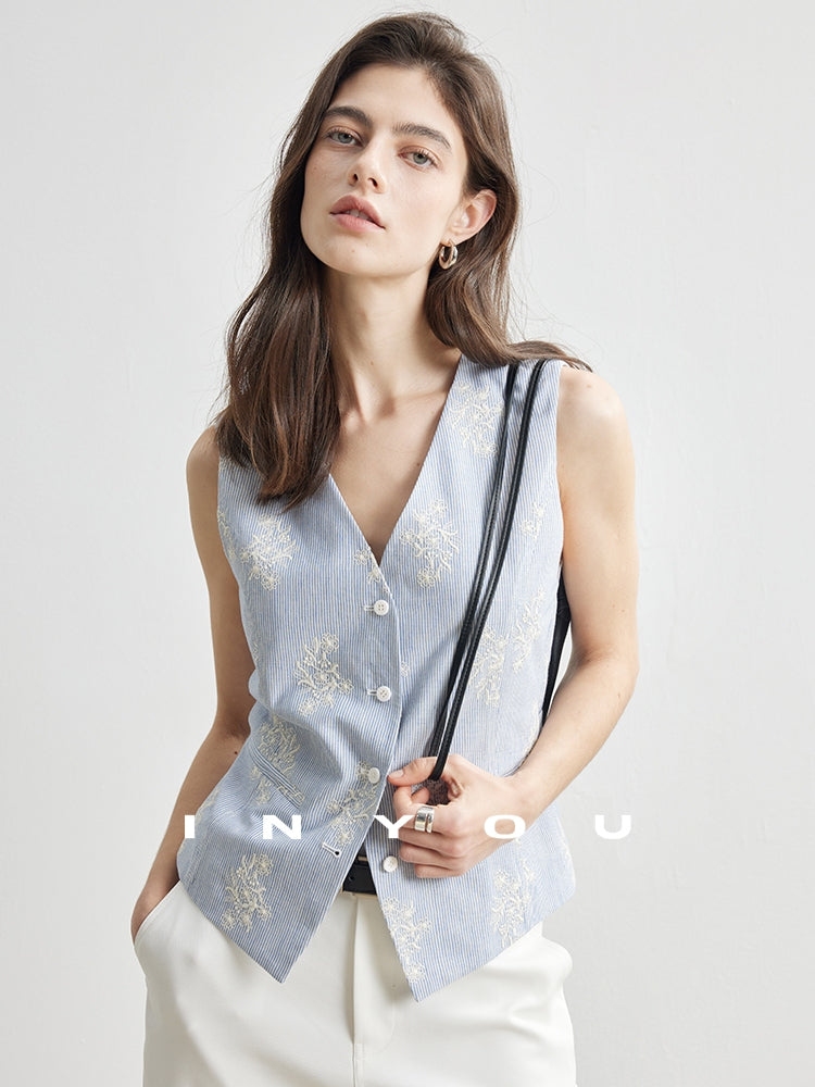 Embroidered V-Neck Vest_BDHL7106