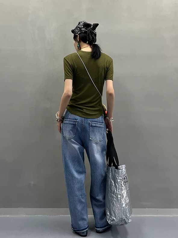Slightly Transparent T-Shirt_BDHL7410