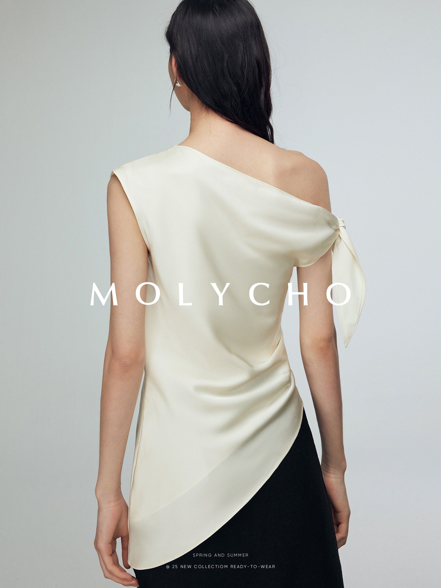Diagonal Shoulder Strap Tops_BDHL7395