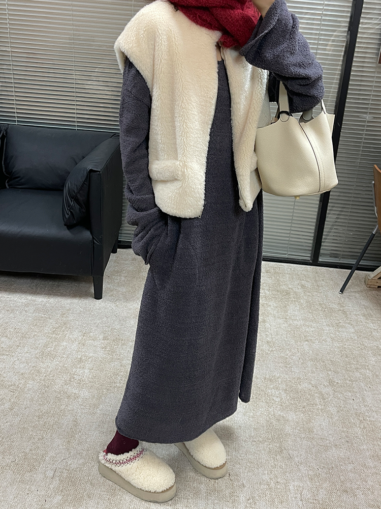 Fur Stand Collar Vest_BDHL6933