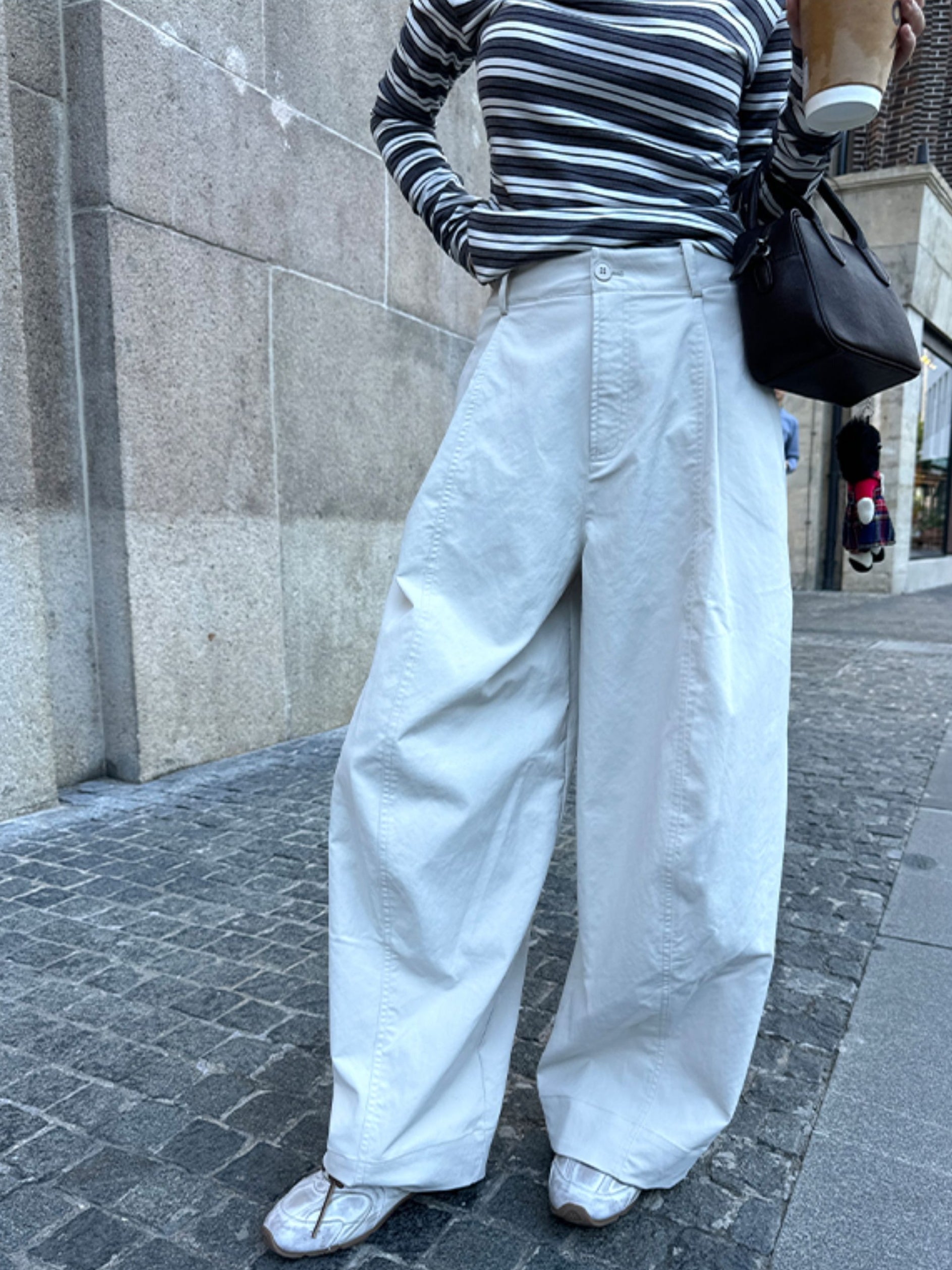 Wide Straight-Leg Pants_BDHL7925