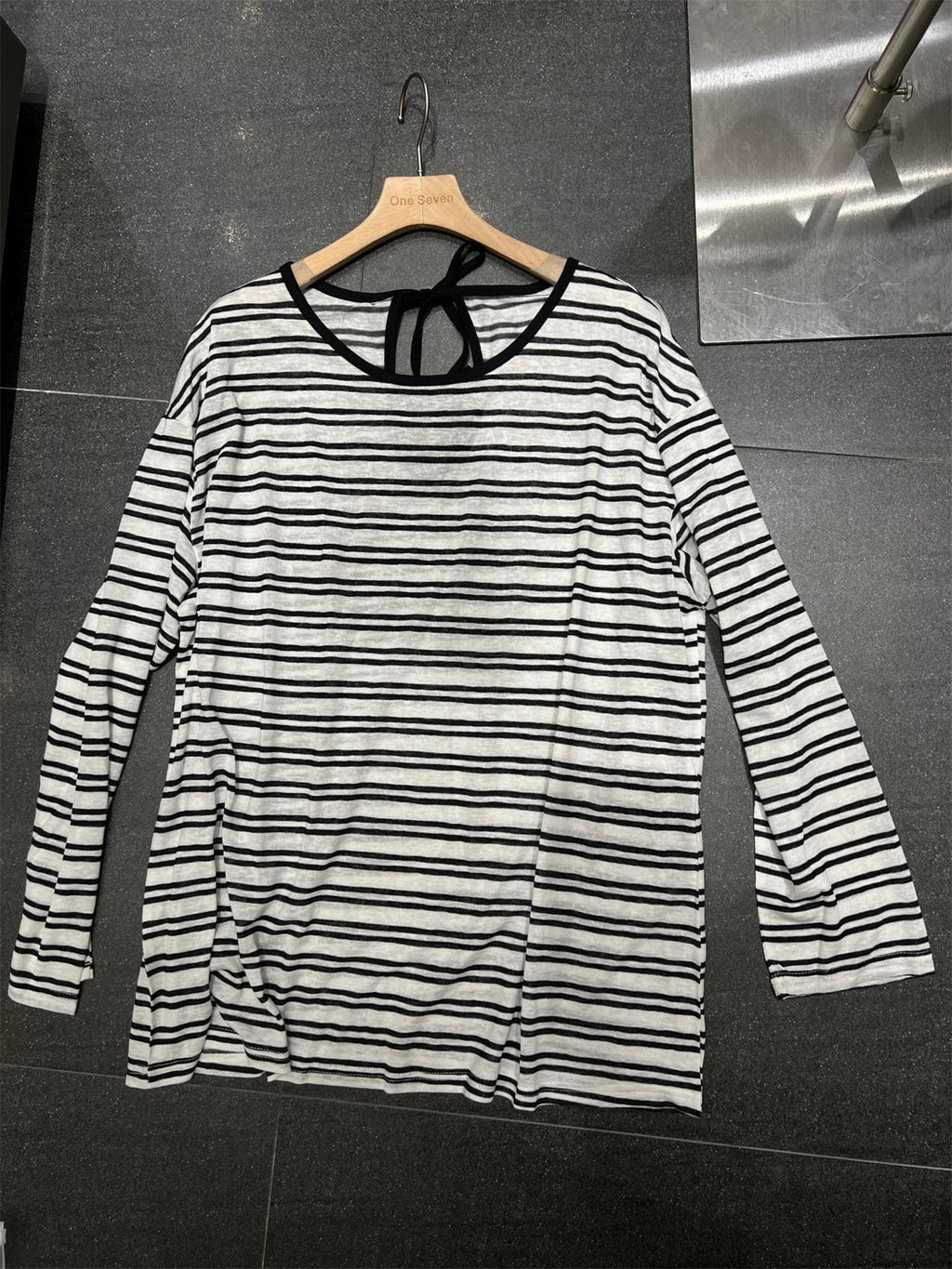 Back Tie Striped Tops_BDHL7613