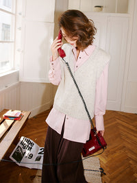 V-Neck or High-Neck Knitted Vest_BDHL6593