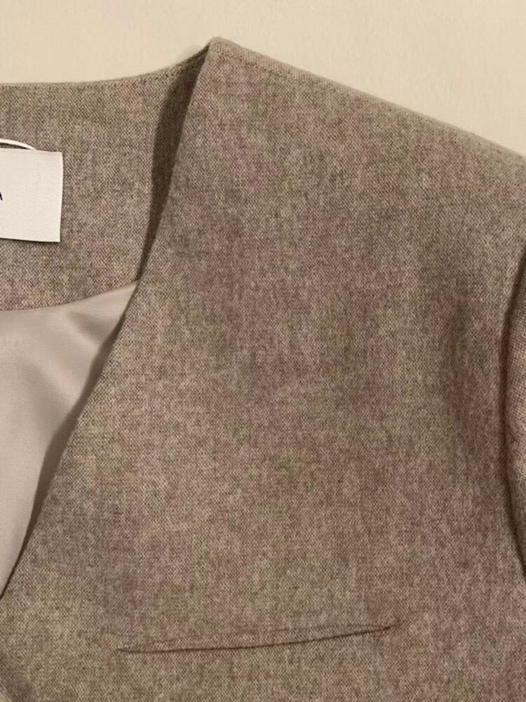 Loose-Fitting Collarless Jacket_BDHL7148