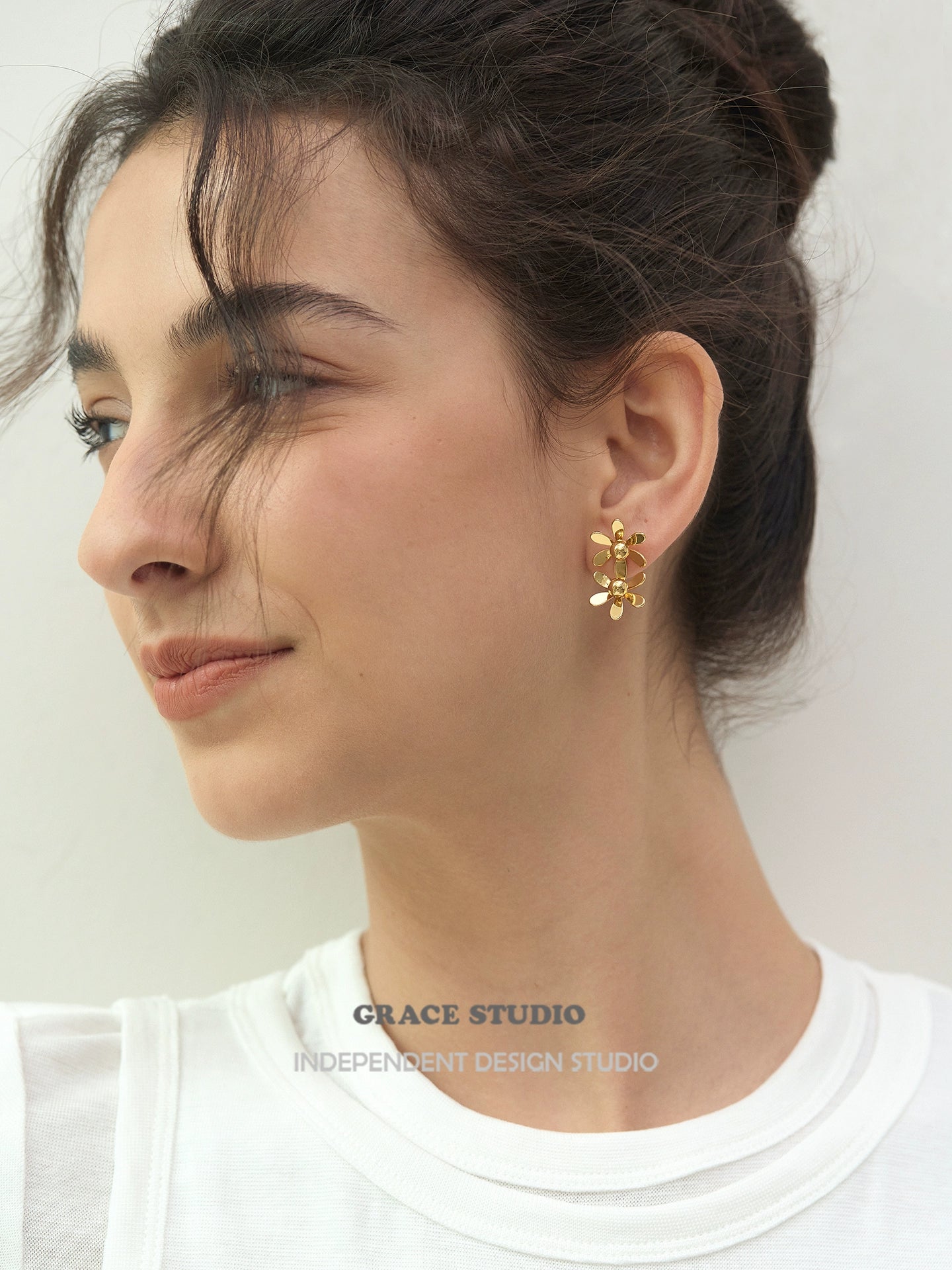 Hydrangea Petal Cluster Pierced Earrings_BDHL7677