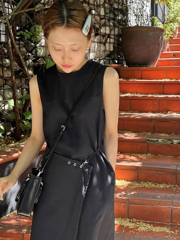 Side Buckle Sleeveless Dress_BDHL7566