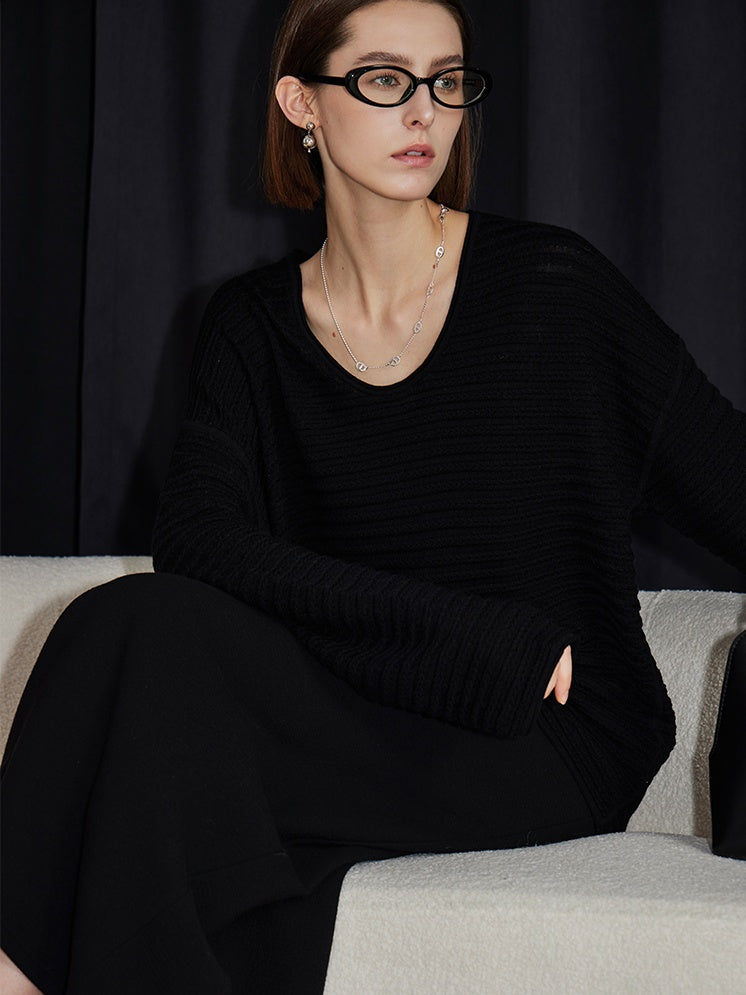 Relaxed Silhouette Pullover Sweater_BDHL6465