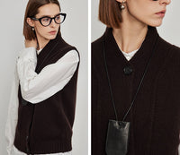 Knitted Gilet or V-Neck Cardigans_BDHL6448