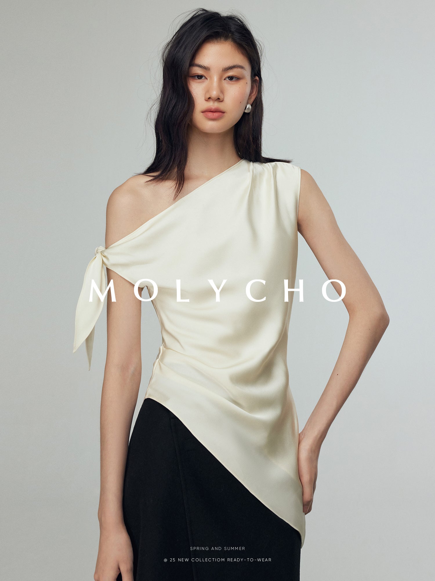 Diagonal Shoulder Strap Tops_BDHL7395