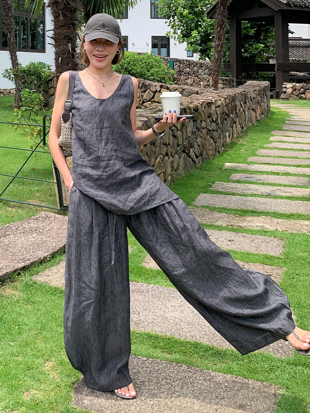Loose Sleeveless Top Or Pants_BDHL7616