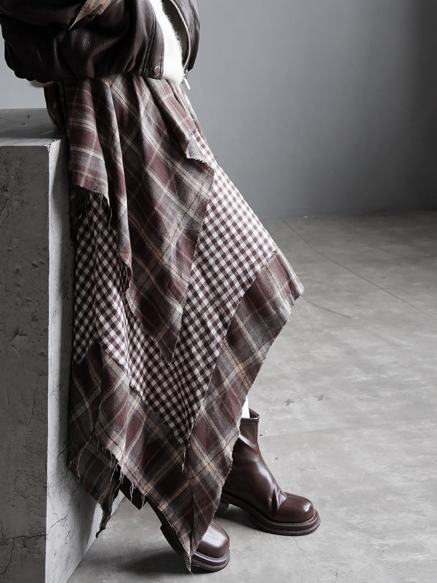 Checkered Asymmetrical Midi Skirt_BDHL7933