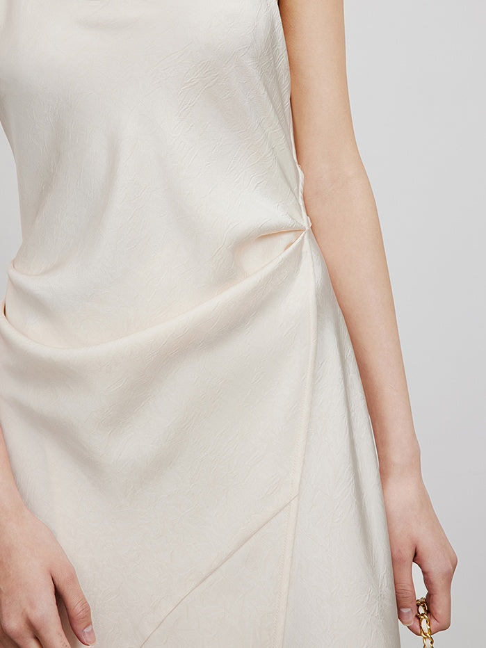 Pleated Textured Slip Dress_BDHL6323