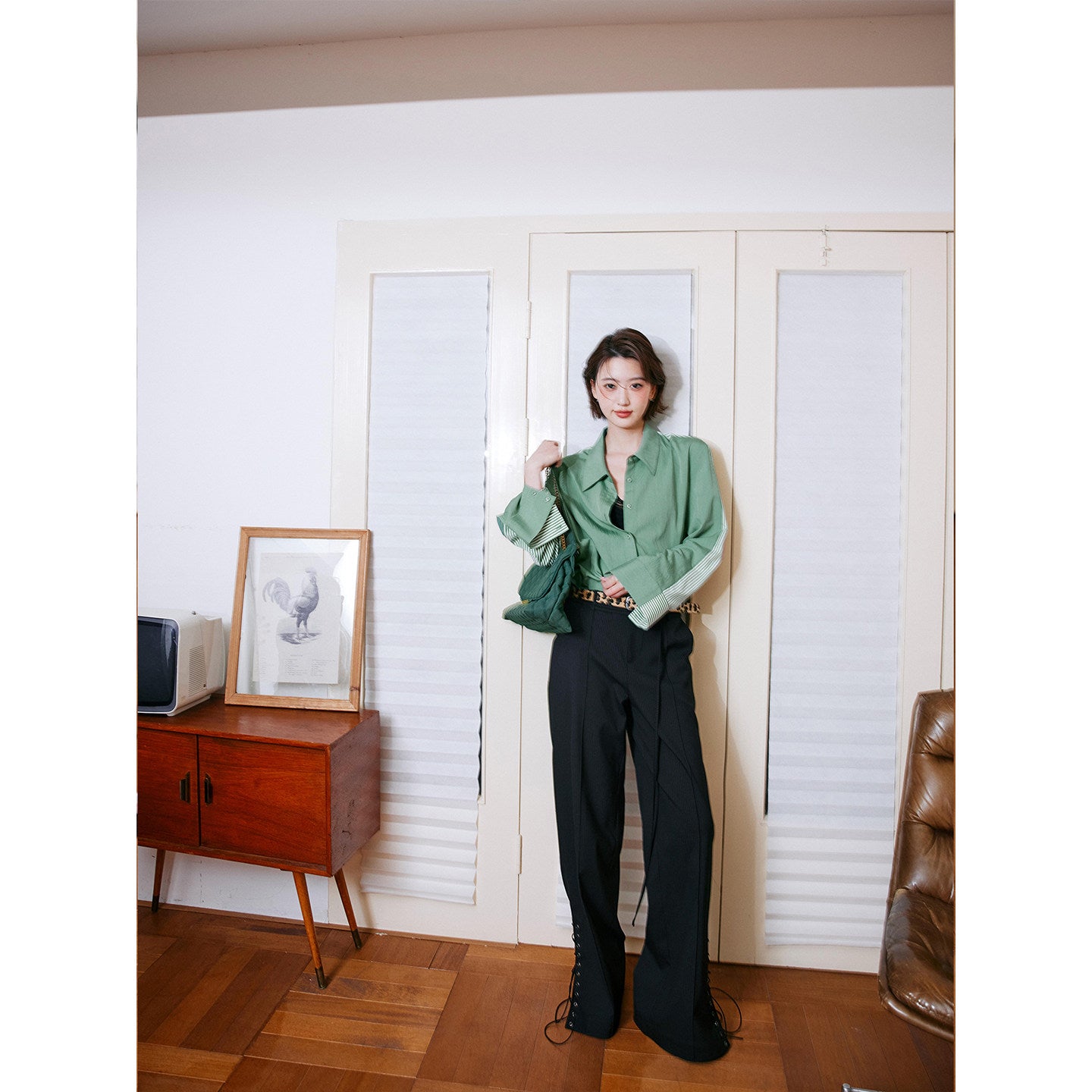 Black Lace-Up Side Low-Rise Wide Pants_BDHL8240