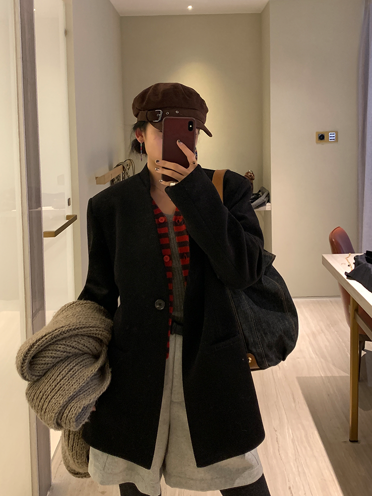 寬鬆小V領大衣_BDHL6795