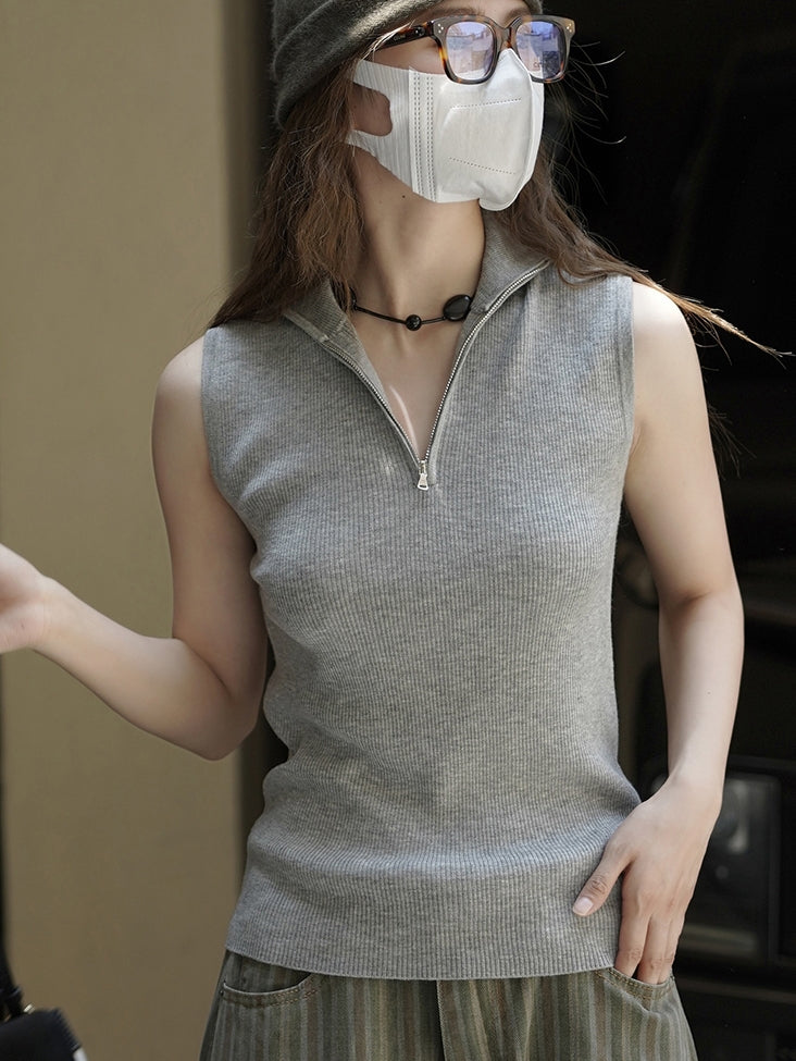 Stand-Collar Sleeveless Knit_BDHL7774