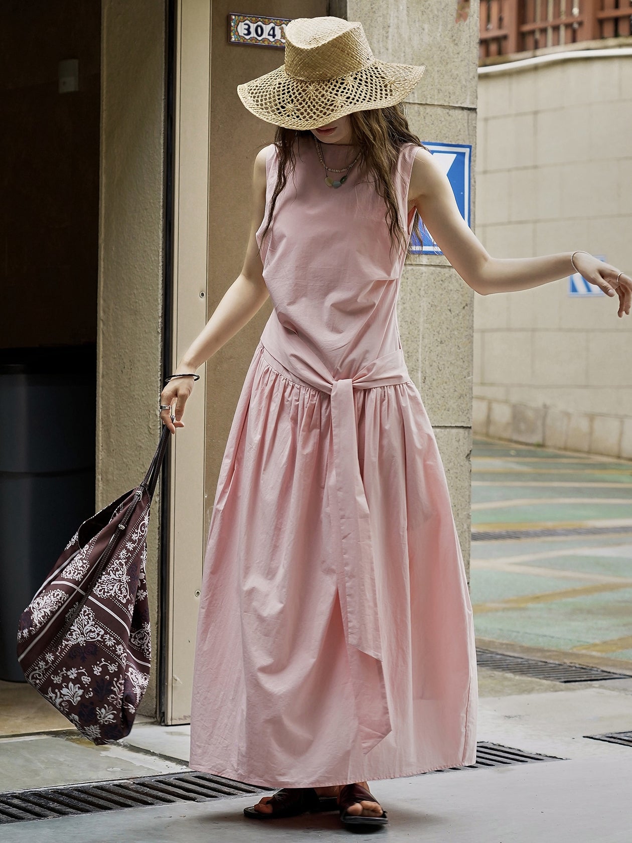 Pleated Strap Sleeveless Dress_BDHL7532