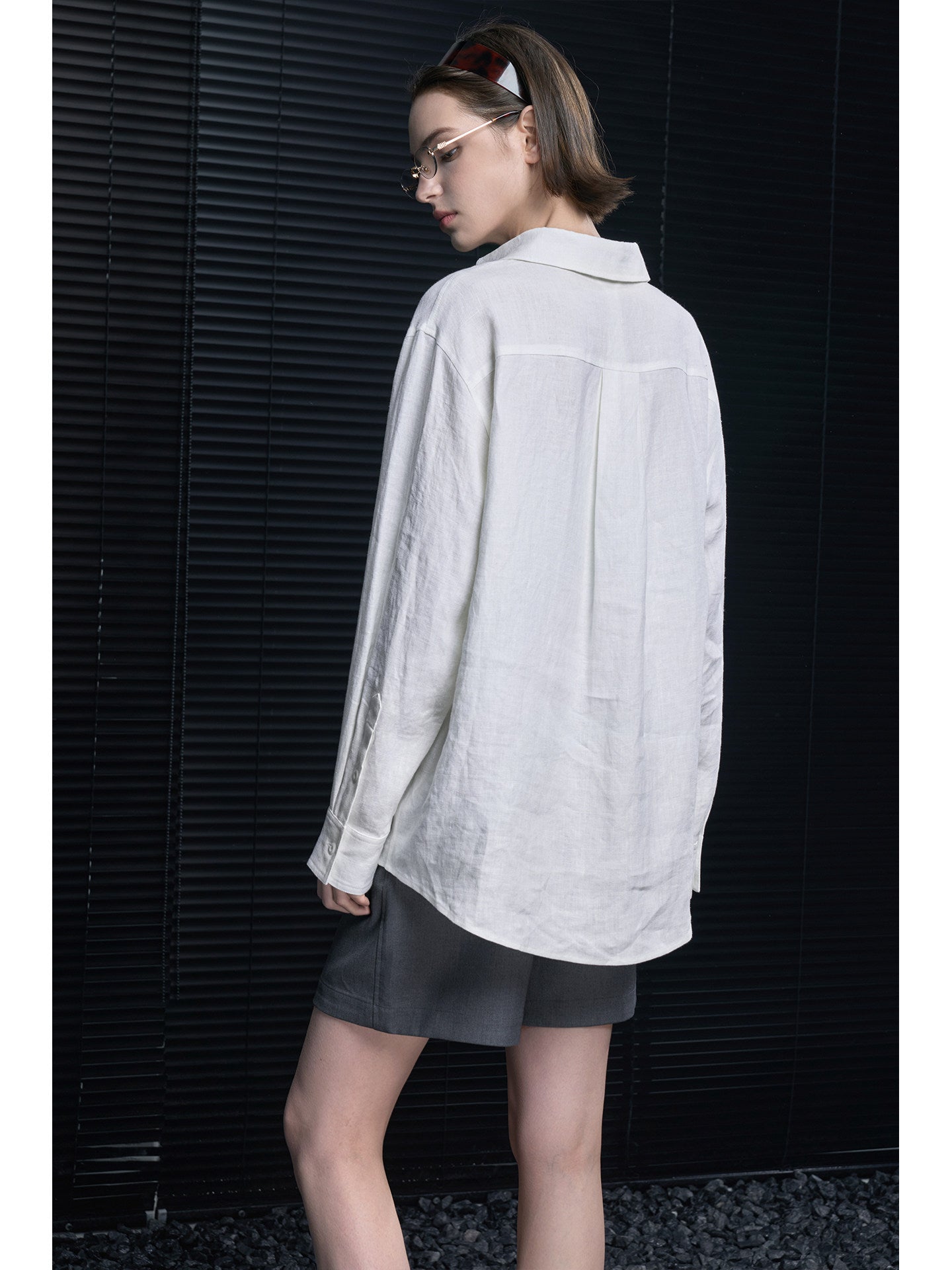 Faux Layered V-Neck Linen Long-Sleeve Shirt_BDHL8283