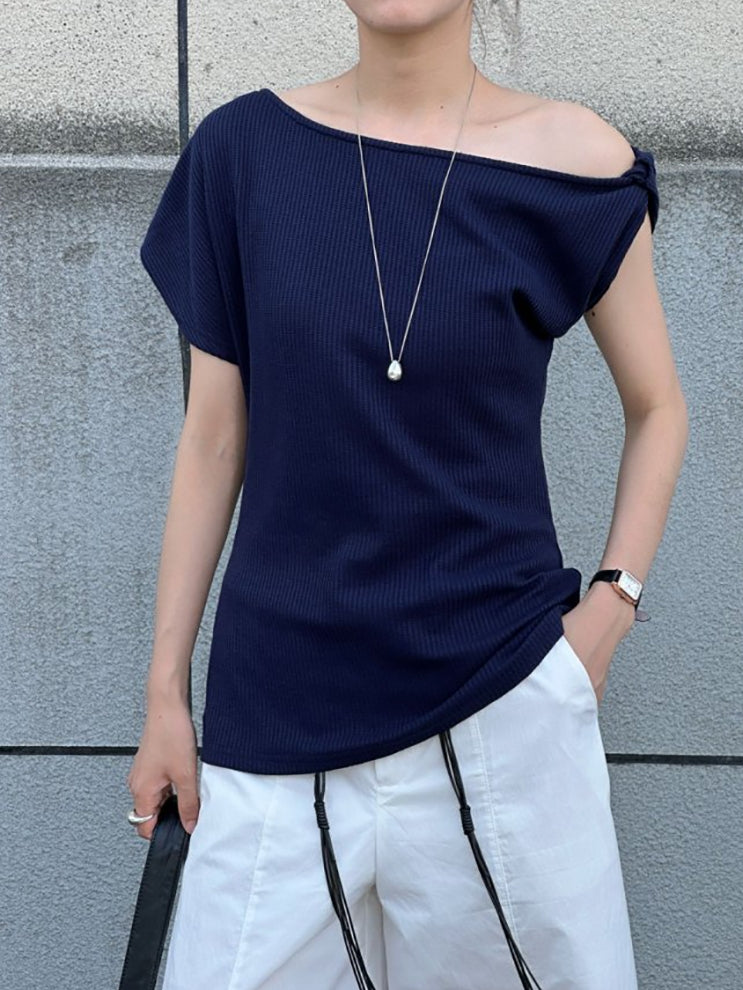 Diagonal Shoulder Twist T-Shirt_BDHL7529