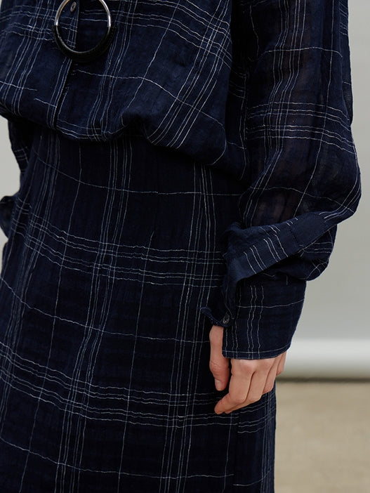 Loose-Fitting Shirt Or Long Straight Skirt_BDHL7193
