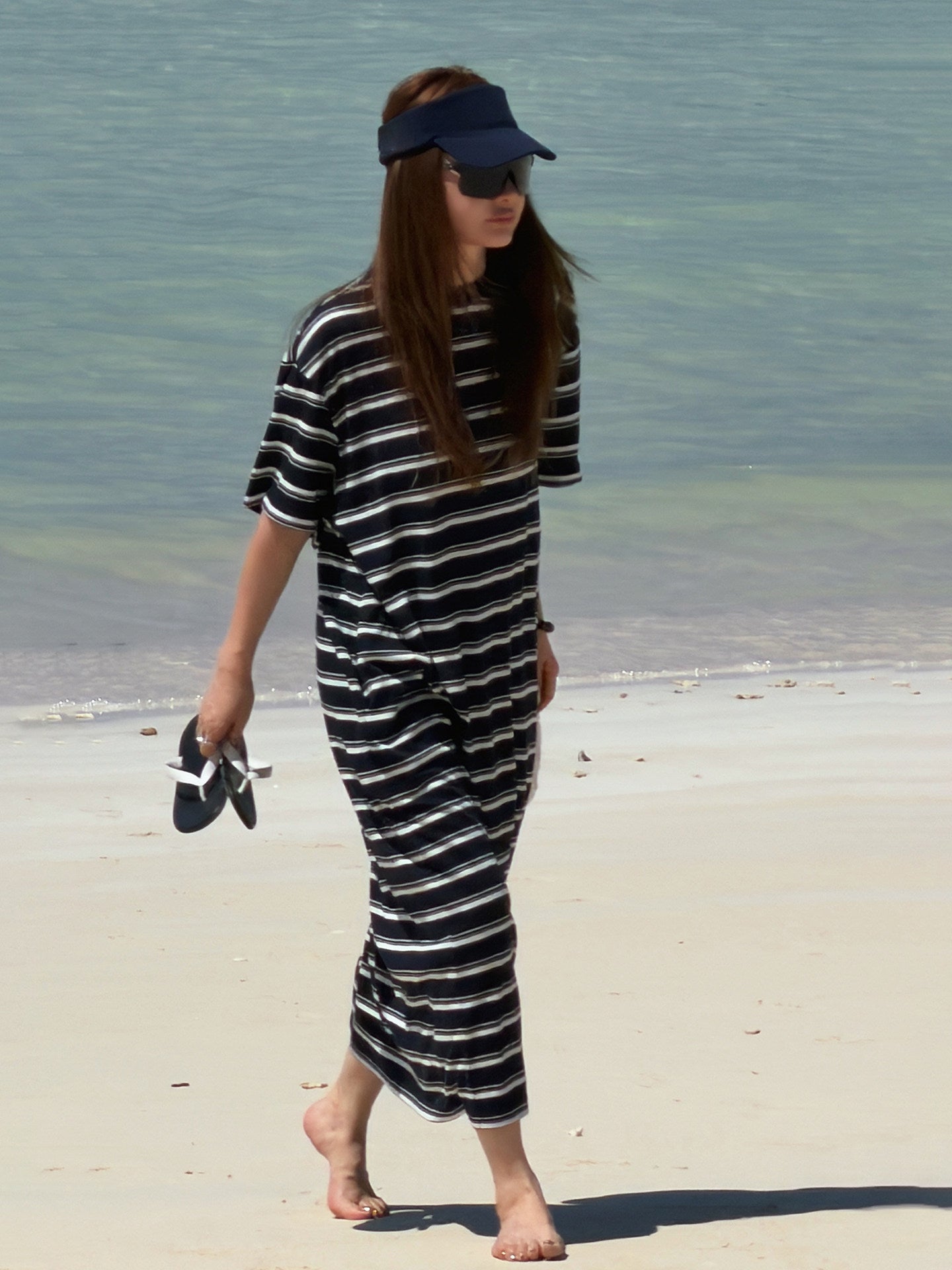 Striped Short-Sleeve Maxi Dress_BDHL8284