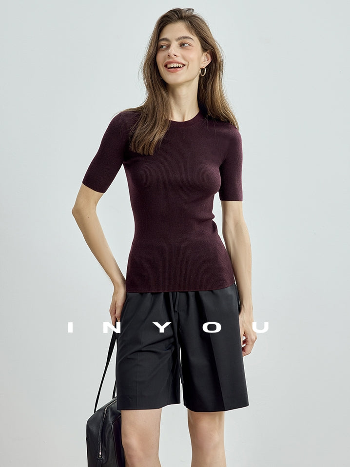 Round-Neck Seamless Slim-Fit Tops_BDHL7715