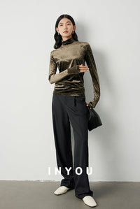 Light and warm turtleneck top_BDHL5284