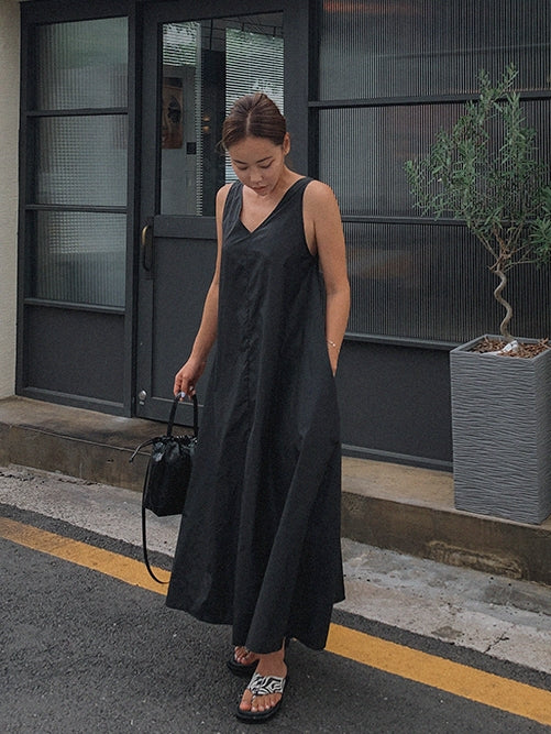 Loose Backless Suspender Dress_BDHL7247