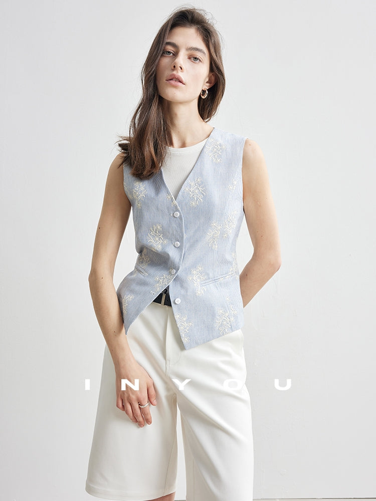 Embroidered V-Neck Vest_BDHL7106