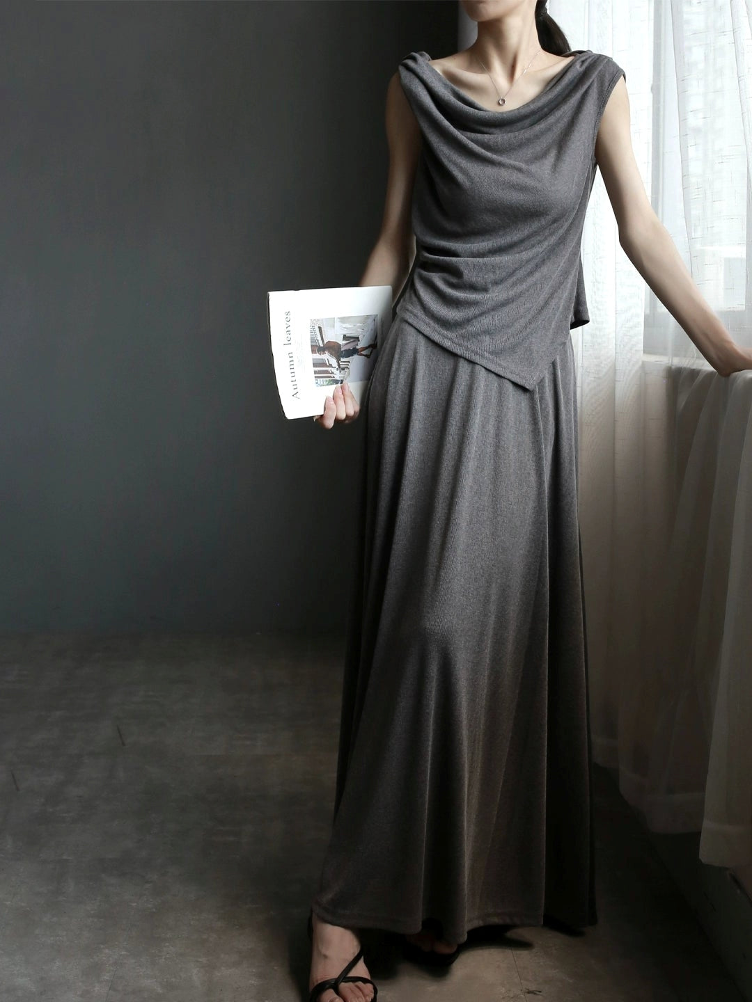Twisted Collar Top &amp; Drape Skirt Set_BDHL7637