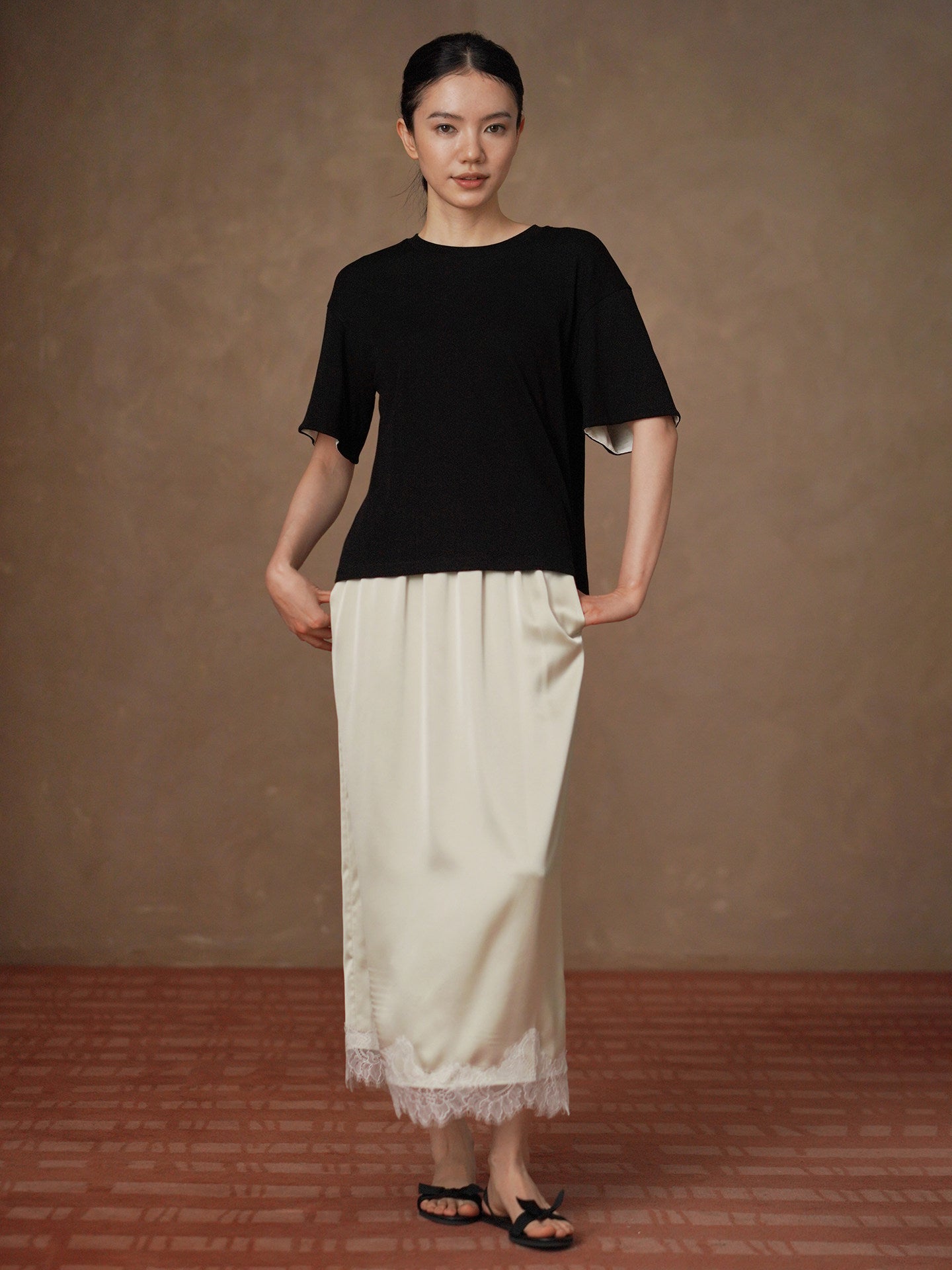 Contrast Cuff Relaxed Fit Tee_BDHL8300