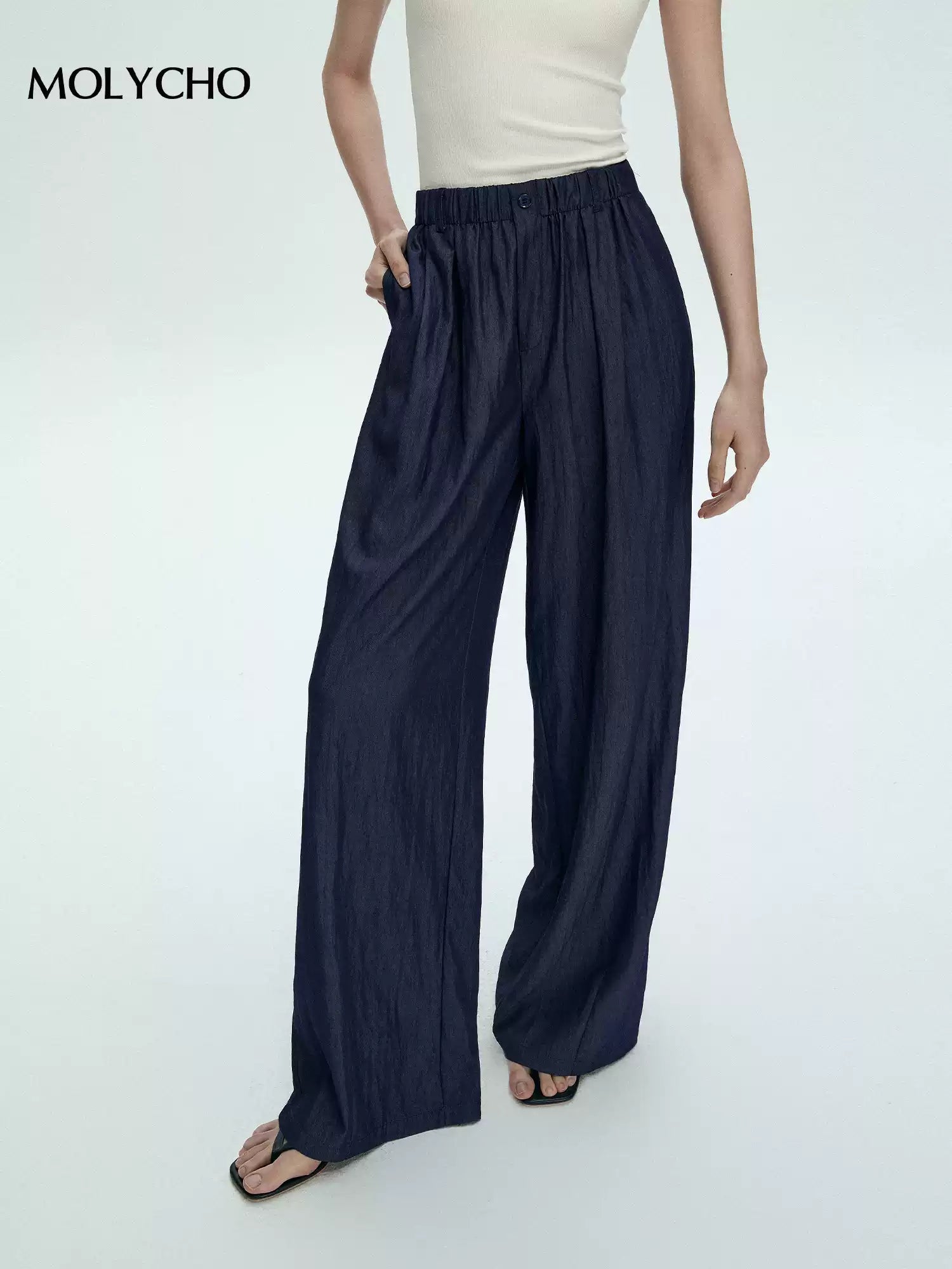 High-Waisted Draped Pants_BDHL7427