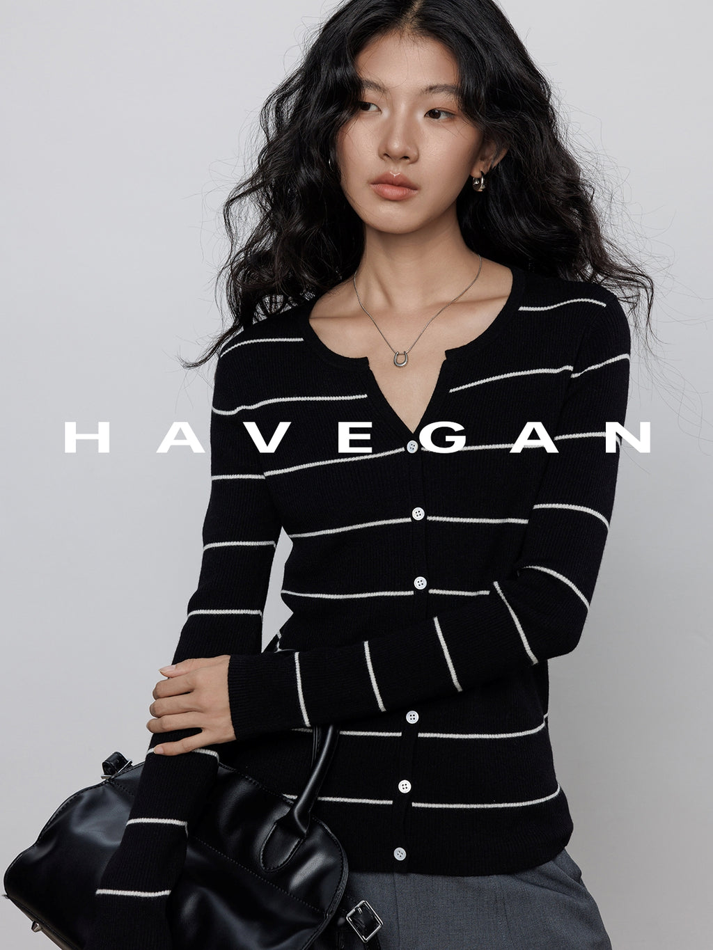 V-Neck Striped Knit Cardigan_BDHL7780