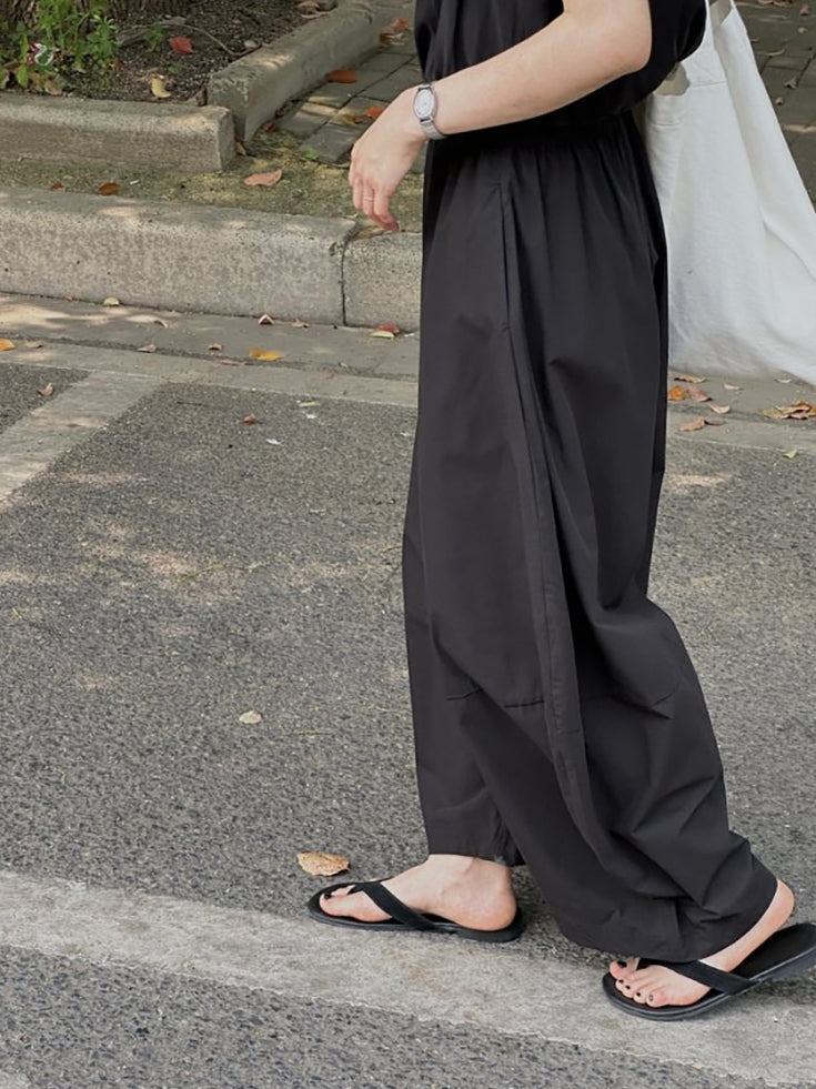 Curved Loose-Fitting Carrot Pants_BDHL7525