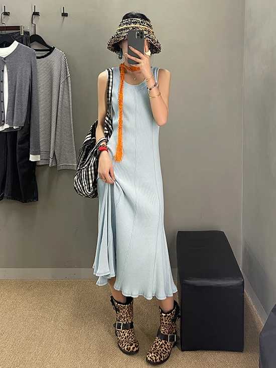 Fishtail Sleeveless Dress_BDHL7407