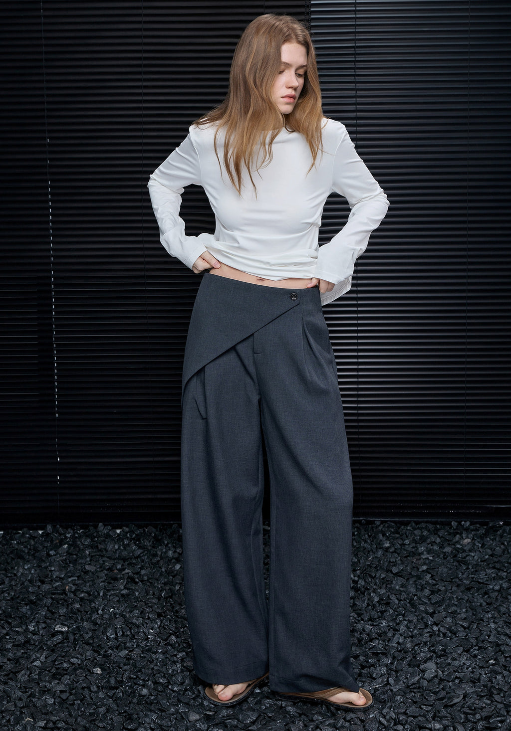 Gray Irregular Wide-Leg Pants_BDHL8171