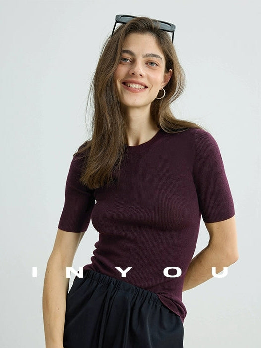 Round-Neck Seamless Slim-Fit Tops_BDHL7715