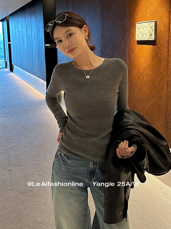 Stretch Slim Knit Tops_BDHL7848