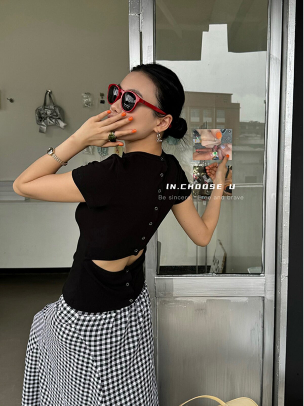 Cutout-Back Slim Fit Tee BDHL8365