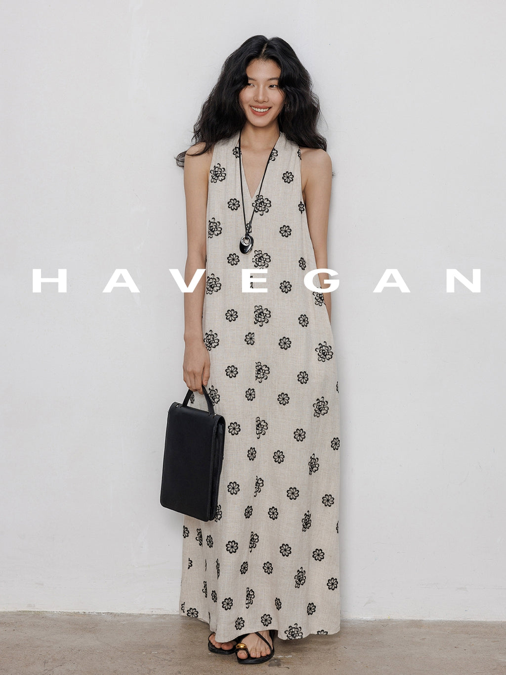 V-Neck Embroidered Floral Dress_BDHL7237