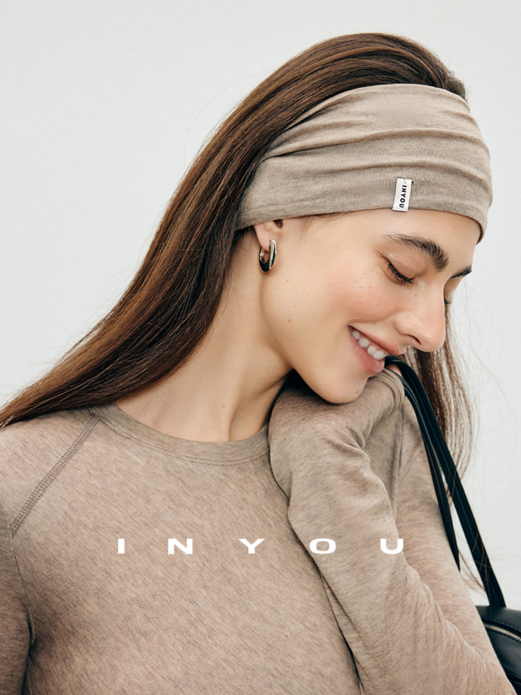 Wide-Brimmed Headband_BDHL7902